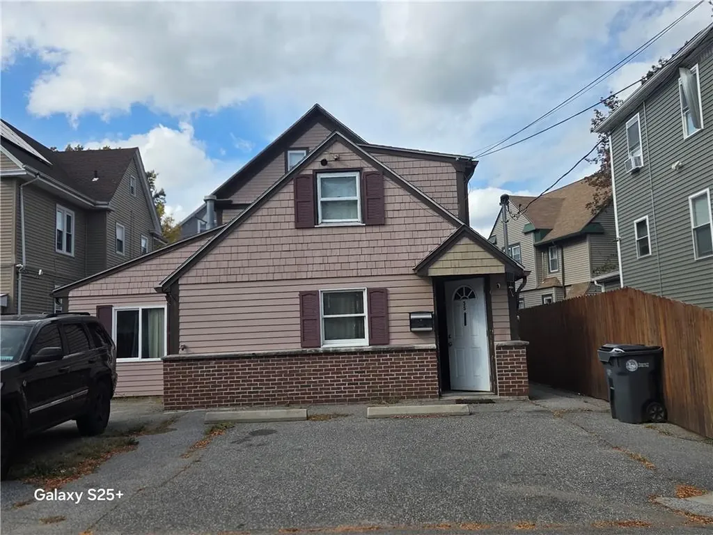 35 Spicer Street Providence RI 02905