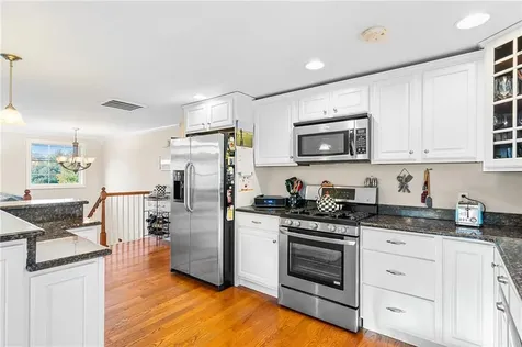 5 Leland Point Drive Portsmouth RI 02871