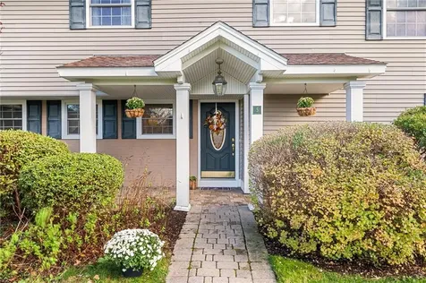 5 Leland Point Drive Portsmouth RI 02871