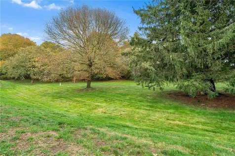 5 Leland Point Drive Portsmouth RI 02871