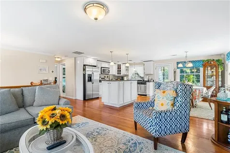 5 Leland Point Drive Portsmouth RI 02871