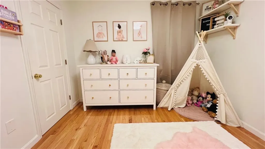 41 Follett Street East Providence RI 02914