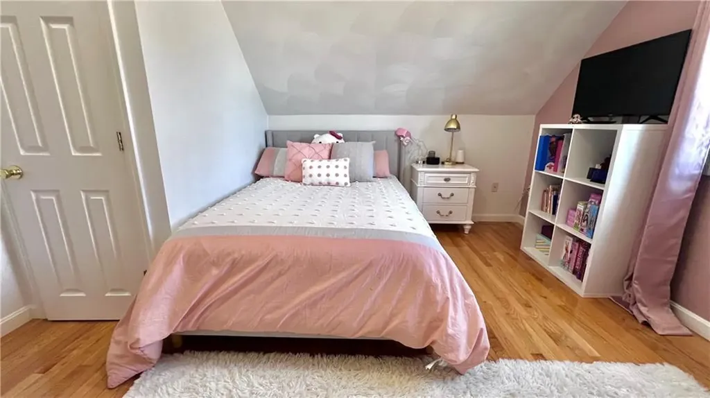 41 Follett Street East Providence RI 02914