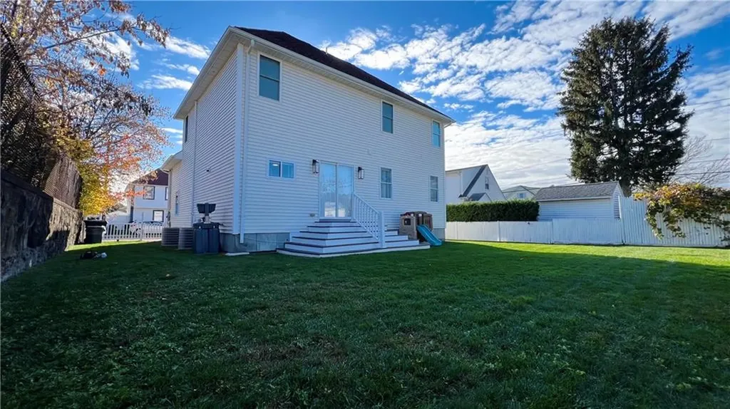 41 Follett Street East Providence RI 02914