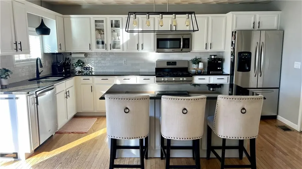 41 Follett Street East Providence RI 02914