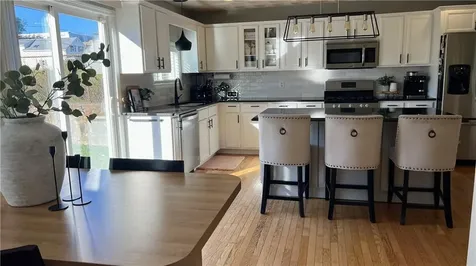 41 Follett Street East Providence RI 02914