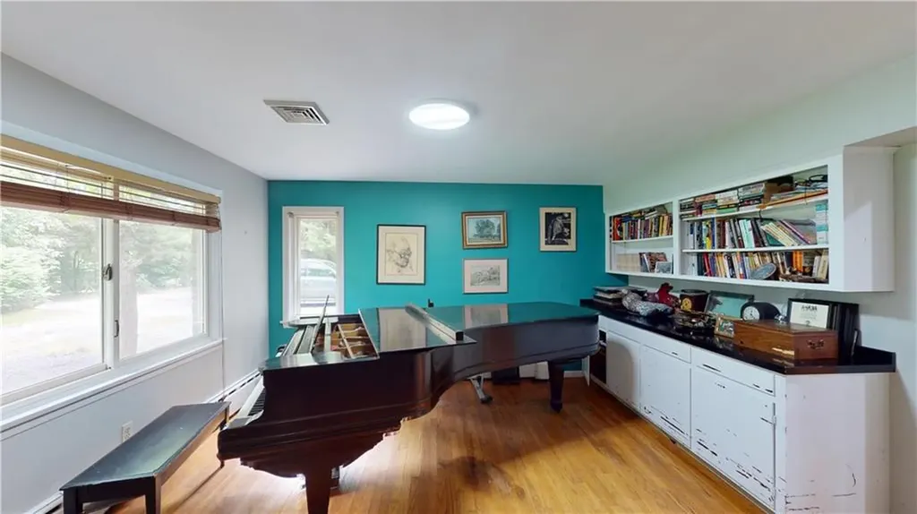 724 Greenville Avenue Johnston RI 02919