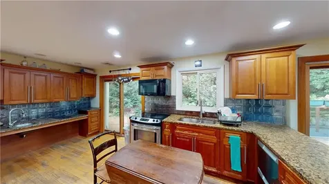 724 Greenville Avenue Johnston RI 02919