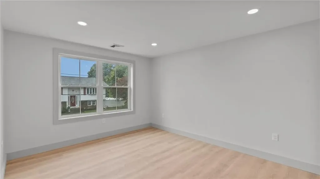 37 Hurdis Street North Providence RI 02904