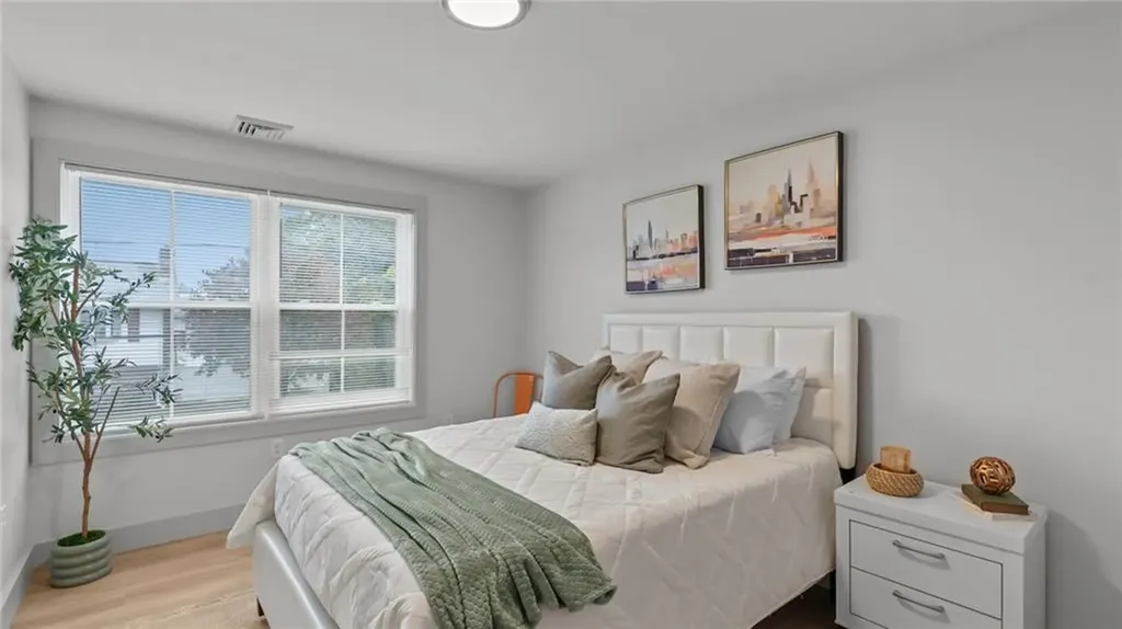 37 Hurdis Street North Providence RI 02904