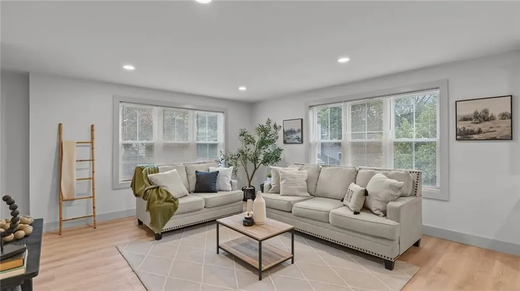 37 Hurdis Street North Providence RI 02904