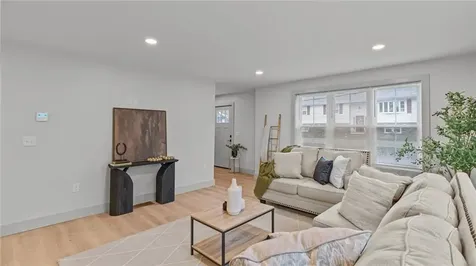 37 Hurdis Street North Providence RI 02904