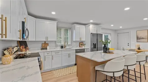 37 Hurdis Street North Providence RI 02904