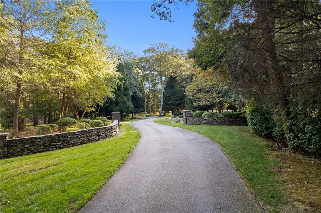 1191 North Main Road Jamestown RI 02835