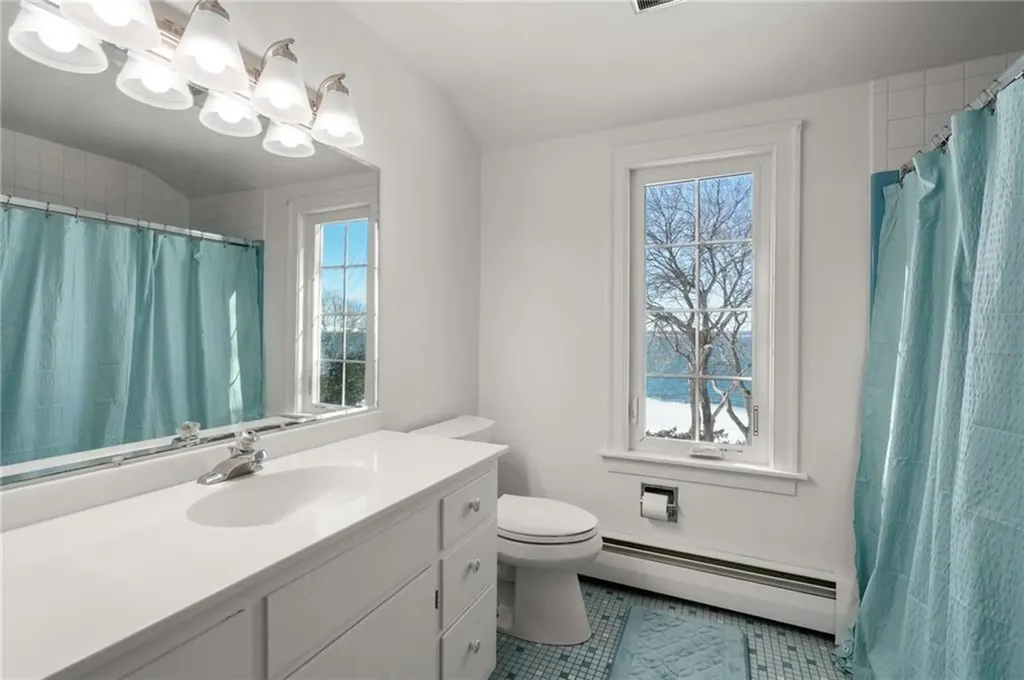 1191 North Main Road Jamestown RI 02835