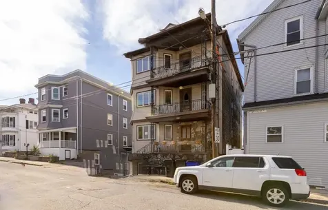 487 Ridge Street Fall River MA 02724