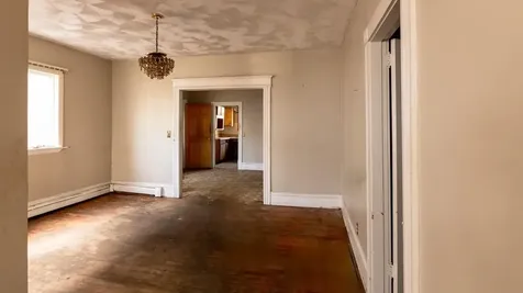 487 Ridge Street Fall River MA 02724