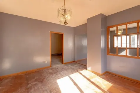 487 Ridge Street Fall River MA 02724