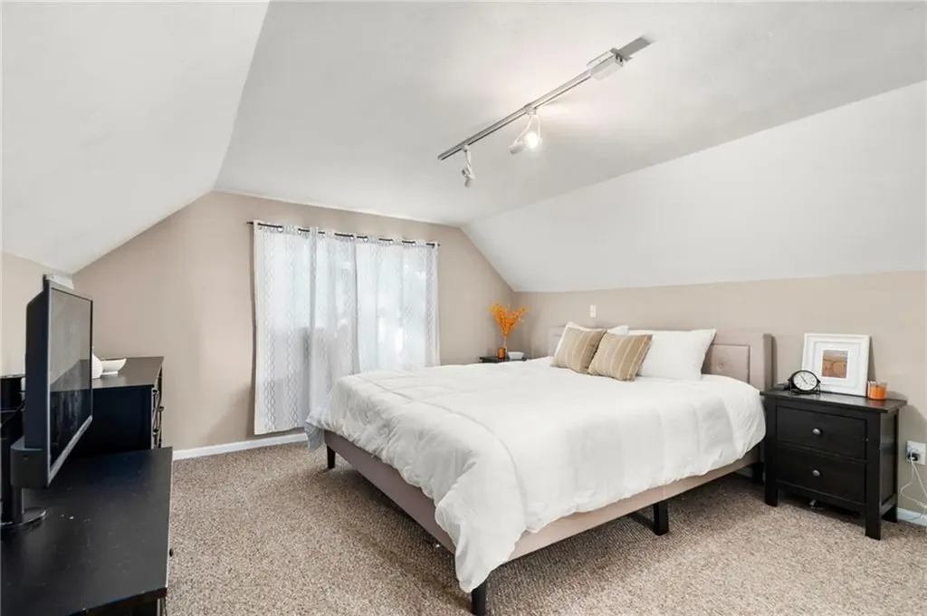 140 Concord Avenue Cranston RI 02910