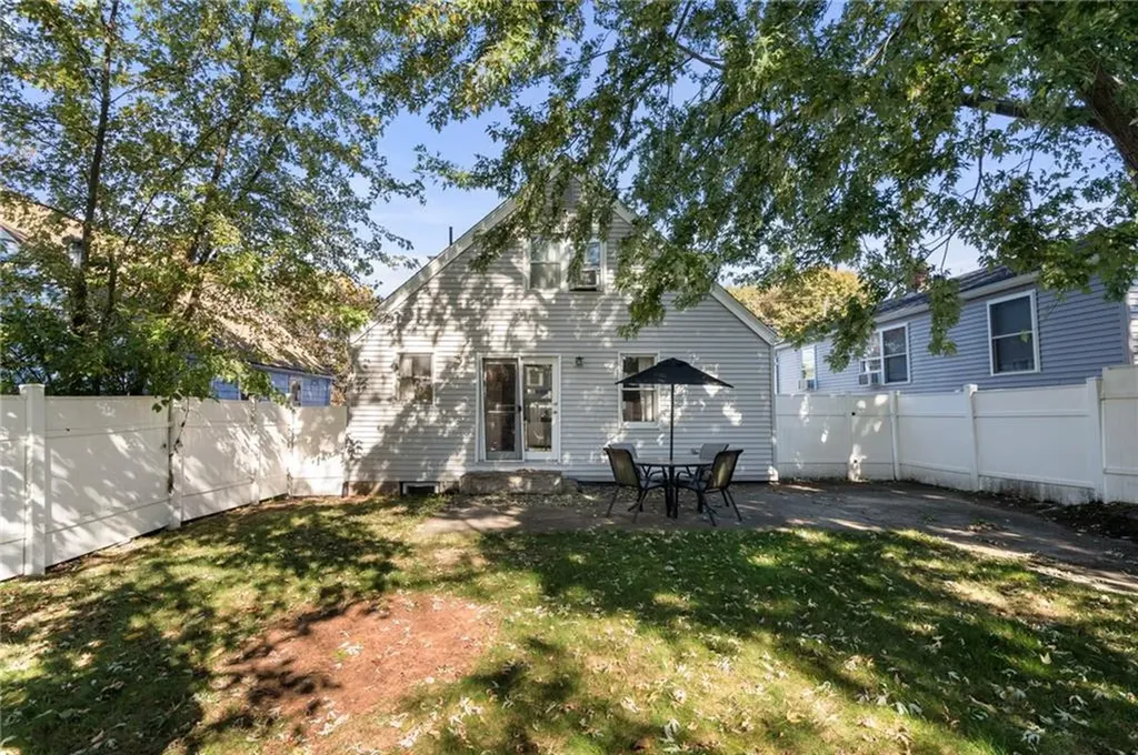 140 Concord Avenue Cranston RI 02910