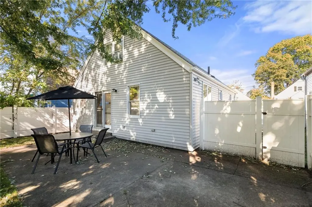 140 Concord Avenue Cranston RI 02910