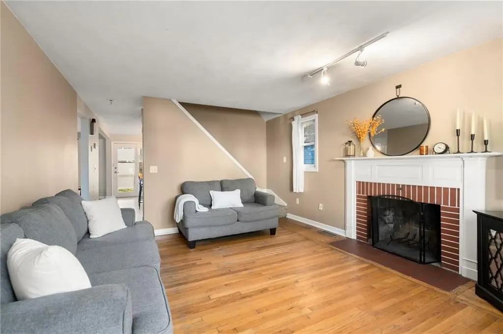 140 Concord Avenue Cranston RI 02910