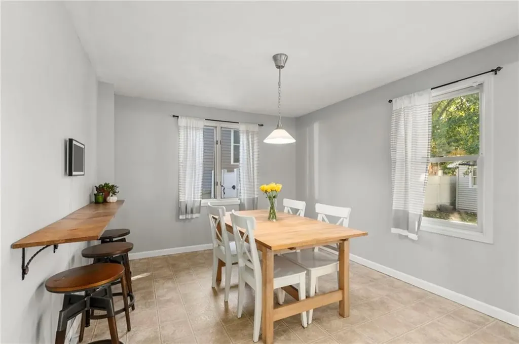 140 Concord Avenue Cranston RI 02910