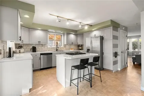 140 Concord Avenue Cranston RI 02910