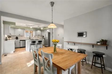 140 Concord Avenue Cranston RI 02910