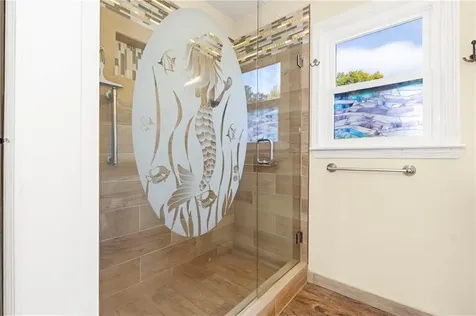 67 Linden Street Middletown RI 02842