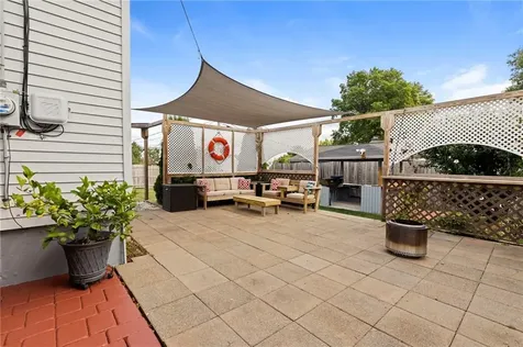 67 Linden Street Middletown RI 02842