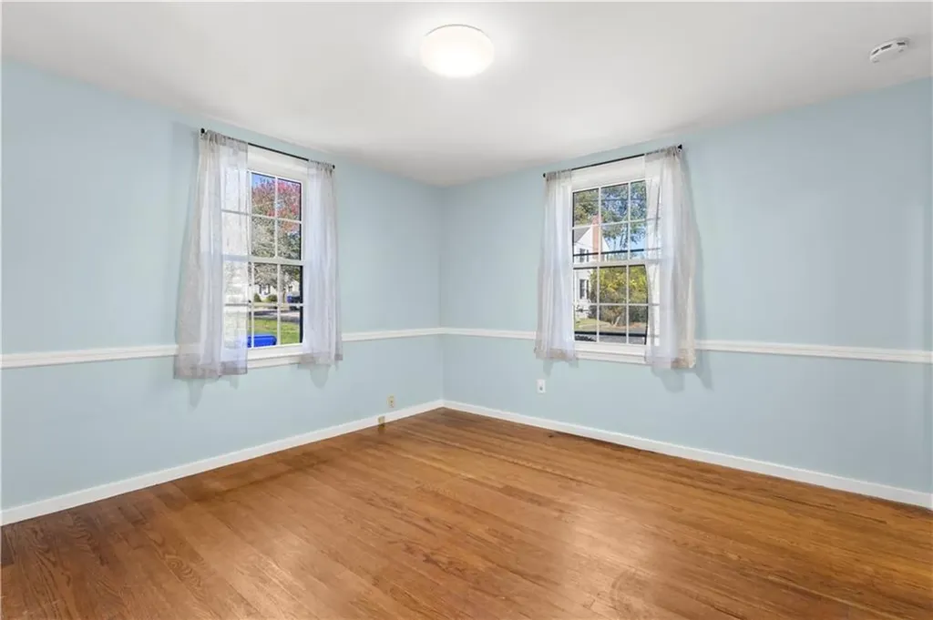 59 Merritt Road East Providence RI 02915