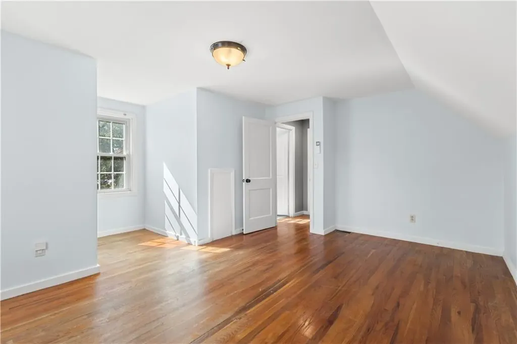 59 Merritt Road East Providence RI 02915