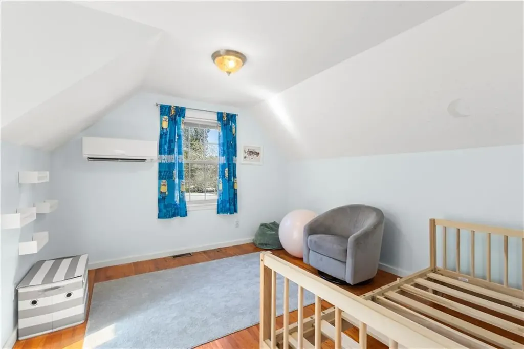 59 Merritt Road East Providence RI 02915