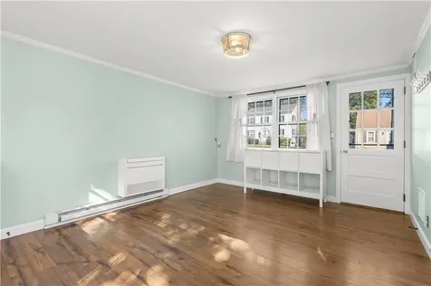 59 Merritt Road East Providence RI 02915