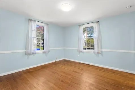 59 Merritt Road East Providence RI 02915