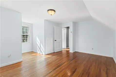 59 Merritt Road East Providence RI 02915