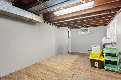 59 Merritt Road East Providence RI 02915