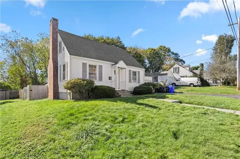 59 Merritt Road East Providence RI 02915