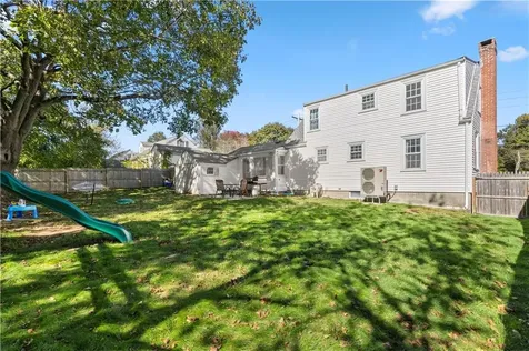 59 Merritt Road East Providence RI 02915