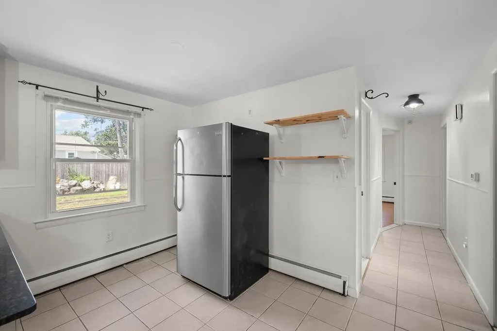 185 Brentwood Avenue Warwick RI 02886