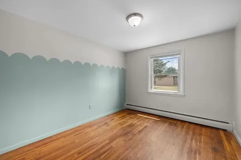 185 Brentwood Avenue Warwick RI 02886