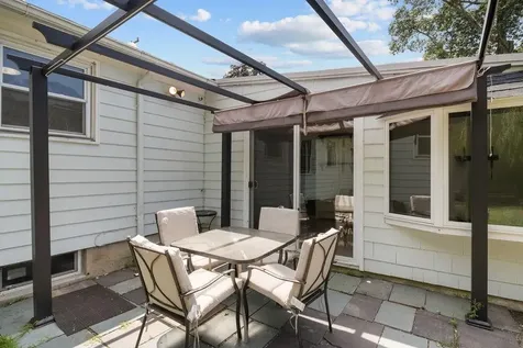 185 Brentwood Avenue Warwick RI 02886