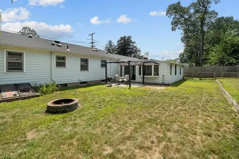 185 Brentwood Avenue Warwick RI 02886