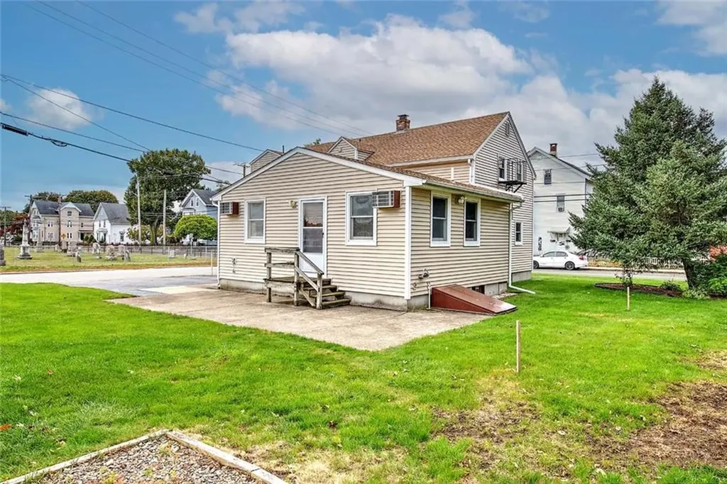 309 High Street Cumberland RI 02864