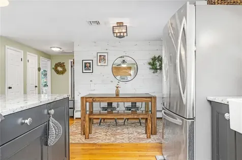 10 Highland Road North Kingstown RI 02874