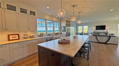 1508 Dorry's Cove Road Block Island RI 02807