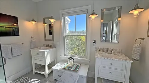 1508 Dorry's Cove Road Block Island RI 02807