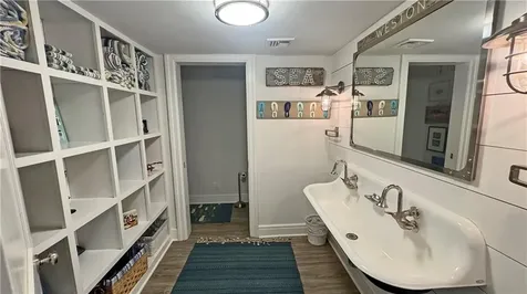 1508 Dorry's Cove Road Block Island RI 02807