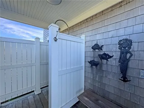 1508 Dorry's Cove Road Block Island RI 02807